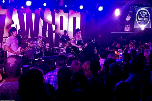 06.14 ZZ Ward @ Le Poisson Rouge 02