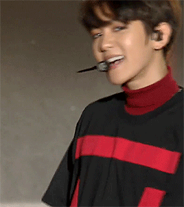 baehkkyun:  those piercings