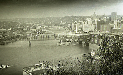Fort Duquesne Bridge, Pittsburgh, 1964 On This Day in Pittsburgh History: December 12, 1964 A 21-yea