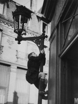  André Kertész Paris 1935s  