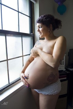 Sexypregnanthotties: For More Sexy Pregnant Girls:  Follow Http://Sexypregnanthotties.tumblr.com/