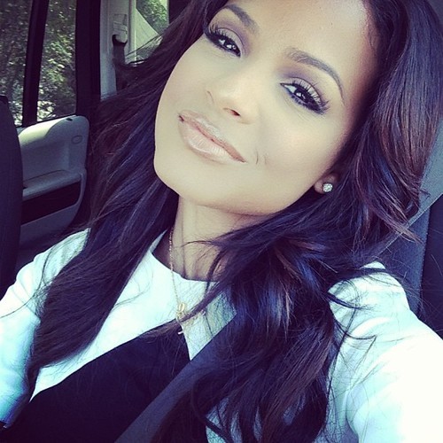 fierrrrrrce:  jor-damnnn:  lasersoflove:  Luxury💎  Her makeup is beat 🙌  http://fierrrrrrce.tumblr.com/