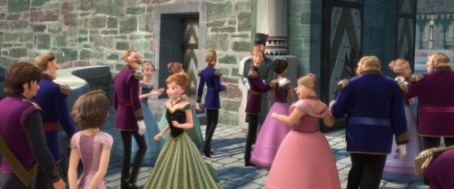 Saying Happy Valentine’s Day/Night with my favorite Disney couple Eugene/Rapunzel (in their ca