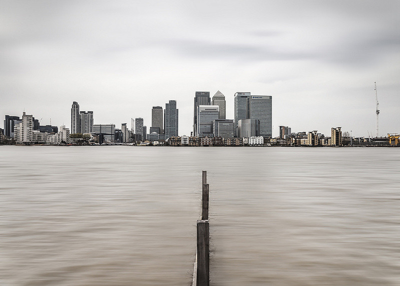 citylandscapes:  Little Houses Big Skyscrapers Canary Wharf London Source: constructionchest