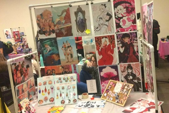camalilium:  Here at Geek On! At USC Riverside!!