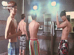 replayreplayshop:  queenhimchan:  seunghyoon-blog-blog-blog: dey nekkid ⊙‿⊙✿