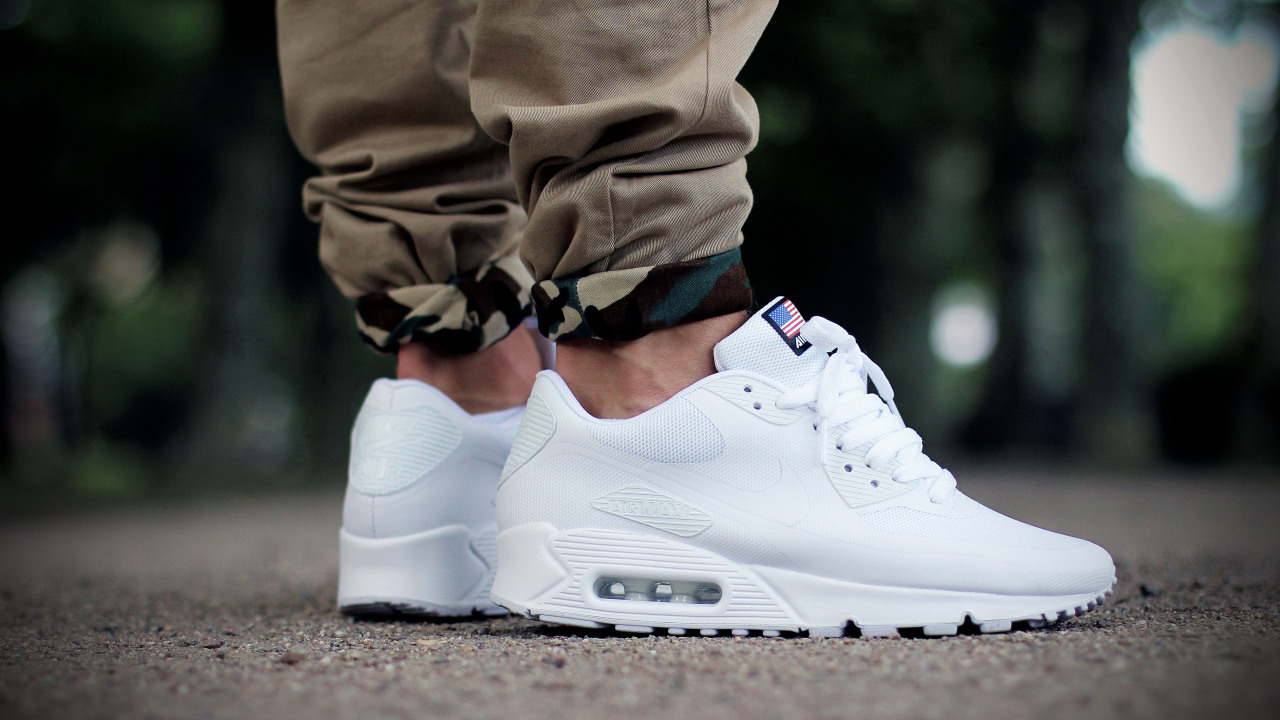 Nike Air Max 90 'Independence Day' White – Sweetsoles – Sneakers, kicks and trainers.