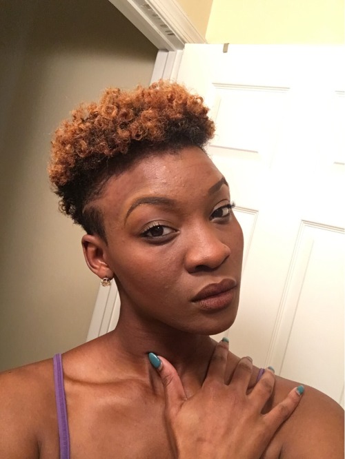 nvznn:  nvznn:  Anyday, Anyway… I love my curls  My hair is NOT a Trend 🤘🏾👑  Okay but y'all see that first picture (the verryyy first at the top) my curls in the flic were POPPIN and I legit never got them like that again. 🙄🙄🙄 I still
