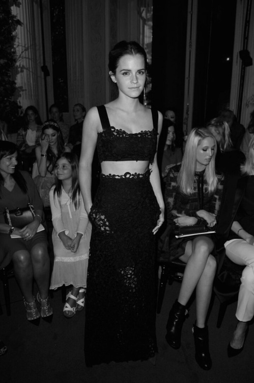a-blackandwhitetime: Emma Watson