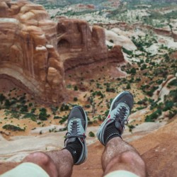 funforlouis:  Dangling above a beautiful valley feeling tiny #adventure