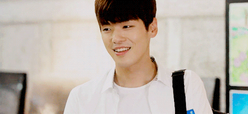 addictingkdrama:Smile!