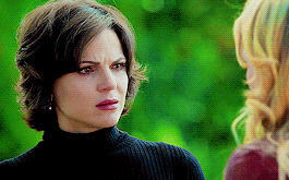 ssuccubitch:endless swan queen gifs 16/∞