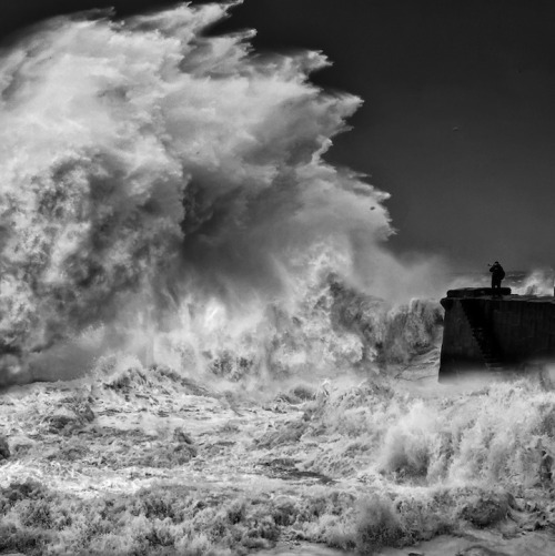 black-and-white:  (by Veselin Malinov)