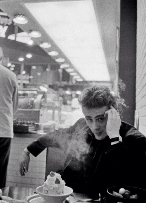 frenchquartz: james dean, 1955