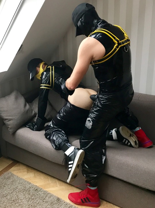jockeshinylover:  Hot and horny play in phantom and rubber gear 😃😜 