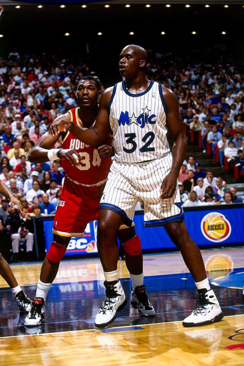 Shaquille O'Neal and Hakeem Olajuwon 1995 NBA Finals