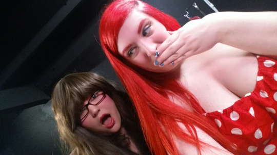 cricketrosethorn:  @missfreudianslit and I right after she fisted me for the very