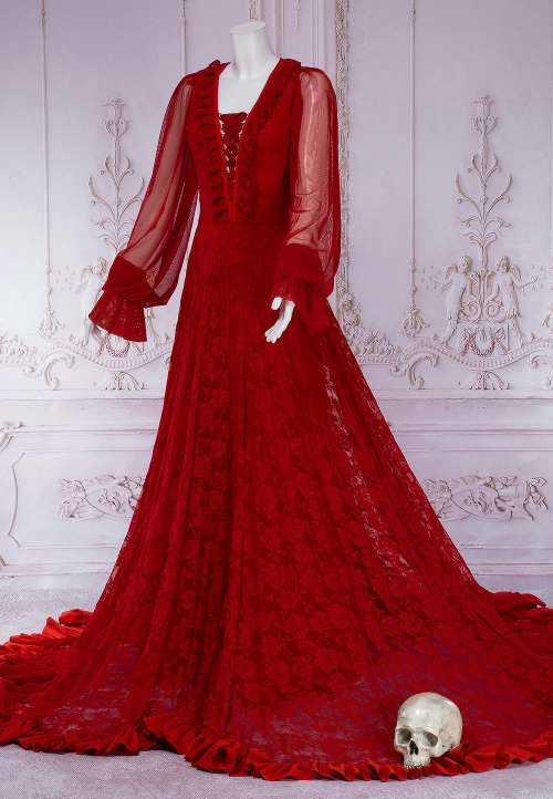 Wulgaria ‘Eleonora’ & ‘Klara’ Haute Couture Gowns [x] [x]