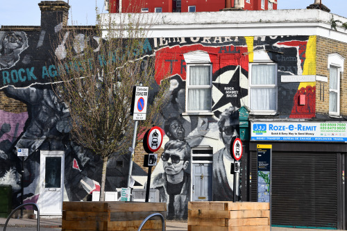 Rock Against Racism house, WalthamstowThis mural is a tribute to Roger Huddle and Red Saun