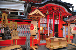 yuikki:地主神社 by TKBou on Flickr.