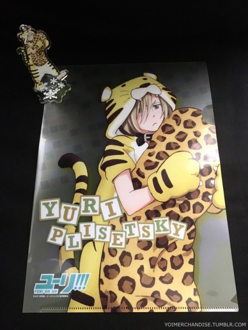 yoimerchandise: YOI x Marui Group Ice Castle Merchandise Original Release Date:March 2017 Featured Characters (4 Total):Viktor, Yuuri, Yuri, Makkachin (Sort of) Highlights:These acrylic keychain stands and clear files are from the Ice Castle Hasetsu Shutc