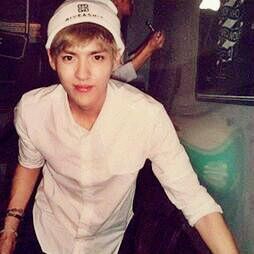 galaxyfeels:  Behind the scenes Fanfan [x]  