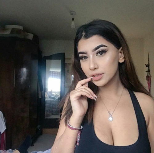 ar-ws:  She knows how to give bomb head, but her titty fucking skills are something else!🔥🔥🍆💦💦💦💦  #boobs #clavinklein #hot #sexy #busty #slimthick #thiccc #ass #figure #fire #blowjob #tittyfuck