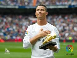 salehmadridista:  Cristiano Ronaldo presenting