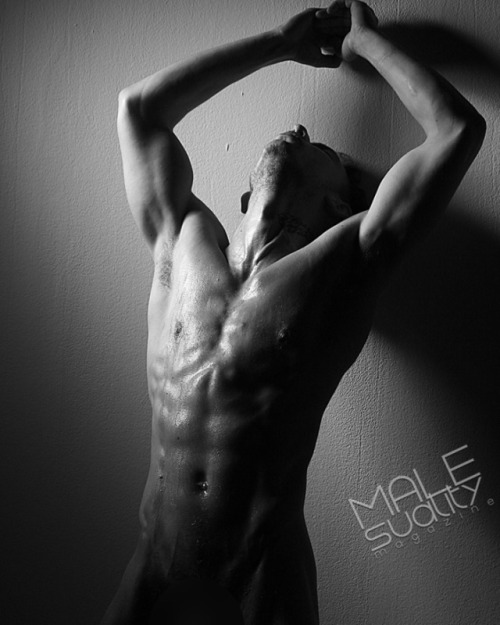 Ingo photographed by Lisengericht Photographie for MALEsuality Magazine issue 14, available in digit