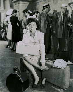  Pillow to Post (1945) Ida Lupino 