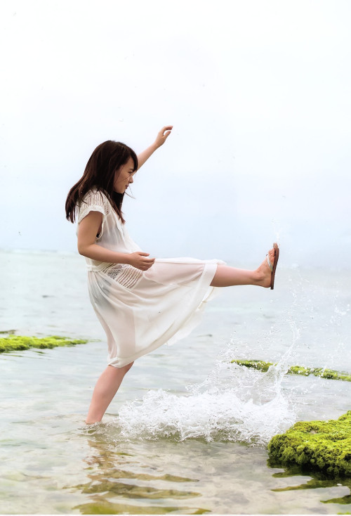 voz48reloaded:  Yamada Nana’s Graduation Memorial Photobook「Yamada Nana 4+3=7」