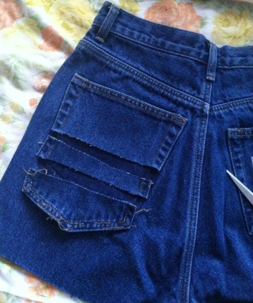 Porn reacreatefashion:  DIY BOW POCKET SHORTS! photos