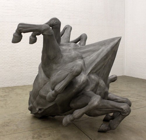 iguanamouth:beinartgallery:“Polygonal Horse II” - Sculpture by Gregor Gaida #inspiration www