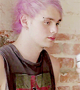 celmmings:   celmmings:  lilac michael appreciation  noa’s holidays presents: ♡