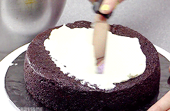knockingawesome:  Oreo Cake © 