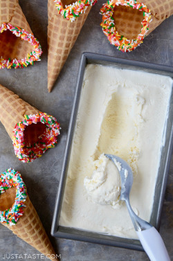 fullcravings:  No-Churn Vanilla Ice Cream