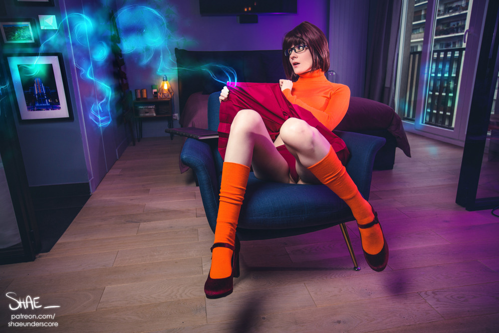 shaeunderscorensfw:  Jinkies! Ghosts and Glasses ♥ Many thanks to  my Patrons for