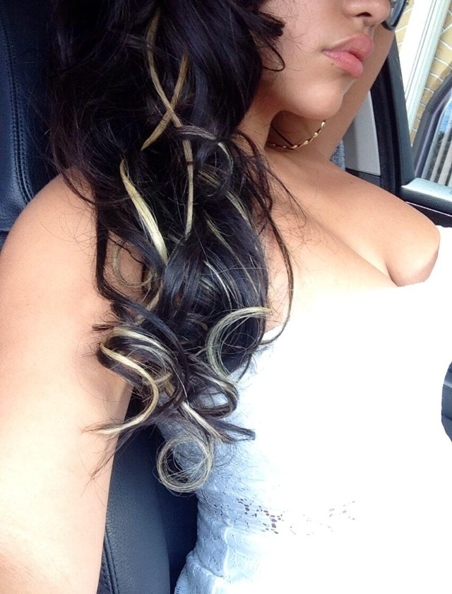 tv424:  I wouldn’t pull out  Nice back n front!Reblog, like, follow&hellip;