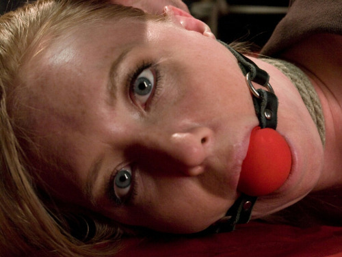 gettiedandenjoy:  More BDSM Amateur Pics