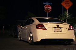 urbanomedia:  Shot I got of my cousin’s dumb civic. jk, its nice. License plates are ps’d.