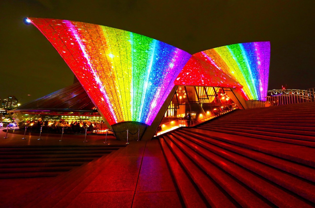 suite-dee-reynolds:  The sails of the Sydney Opera House will be lit this evening