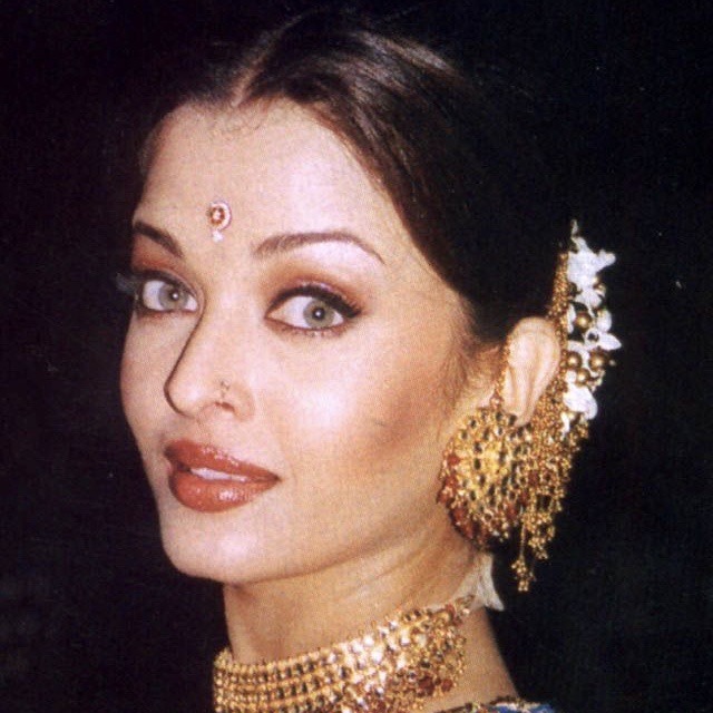 duskissed:aishwarya rai  porn pictures