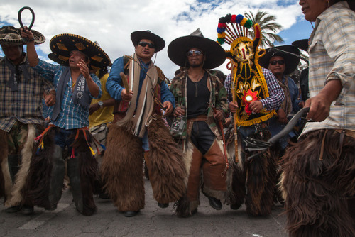 Celebraciones de Inti Raymi (San Juan, las ceremonias de agradecimiento a la cosecha) en Cotacachi, 