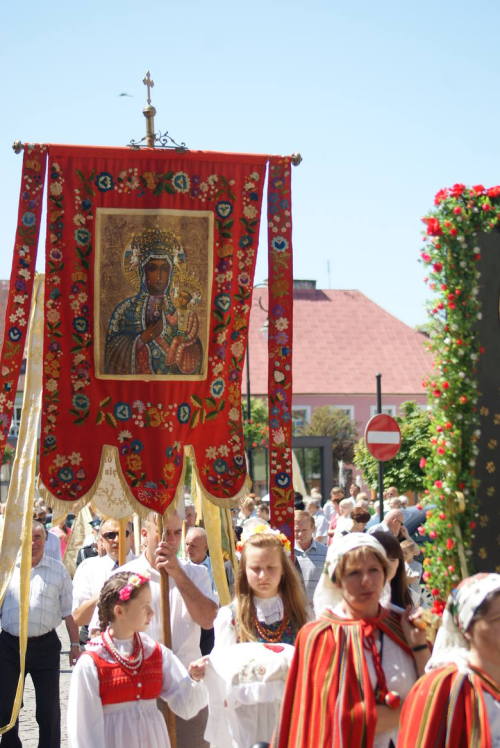 lamus-dworski:Processions on the day of Corpus Christi in various cities and towns of Poland. Czytaj