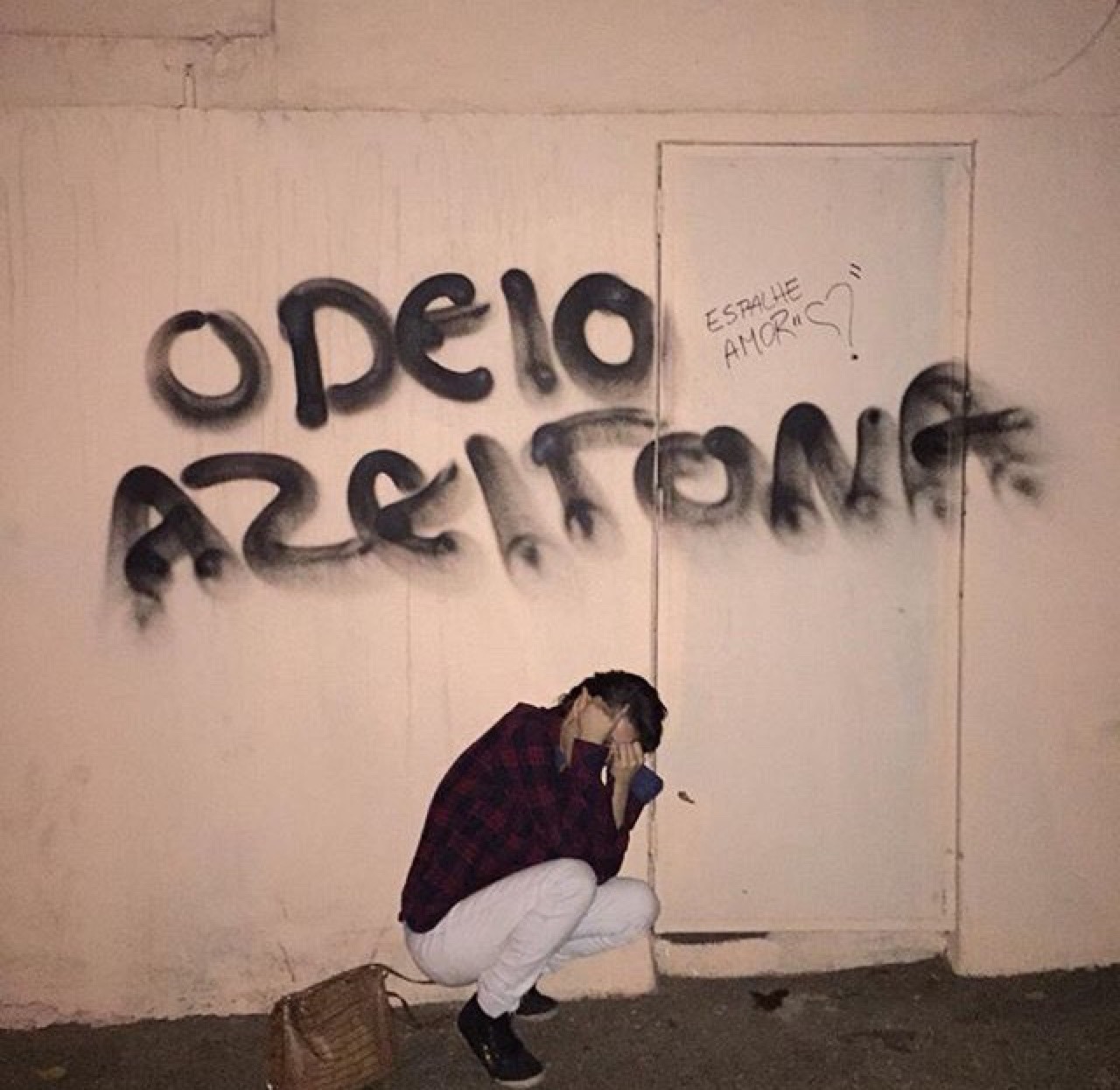 aliensflow:  mopazz:  odeio mesmo  É NÓIS… 