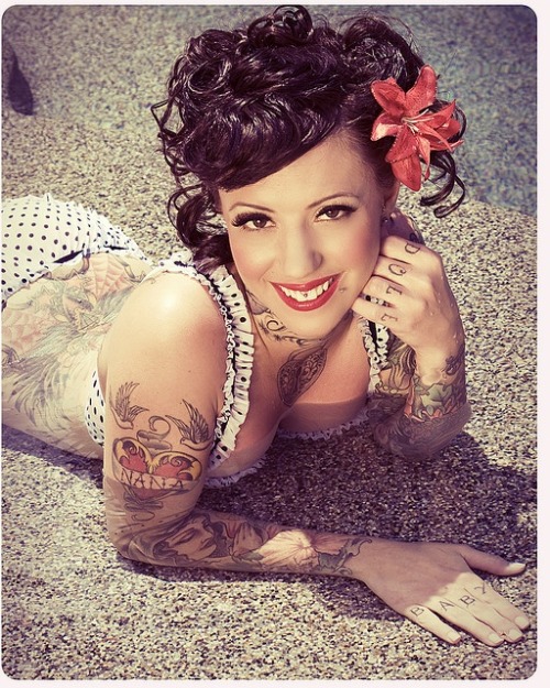 alternative-pinup:  Alternative Pinup