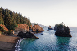 northwezt: Secret Beach, Oregon. Flickr /