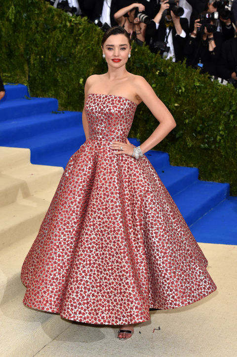 Miranda Kerr in Oscar de la Renta, Cartier jewels, and Christian Louboutin heels. Met Gala 2017