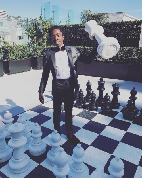 bichaelwheeler:  Caleb McLaughlin’s outfit for the Golden Globes (x)