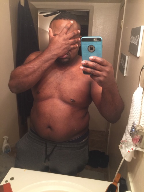 mrordinaryone:Reblog if you like us thick dudes… #thick #thickguys #thickboy #thickmen